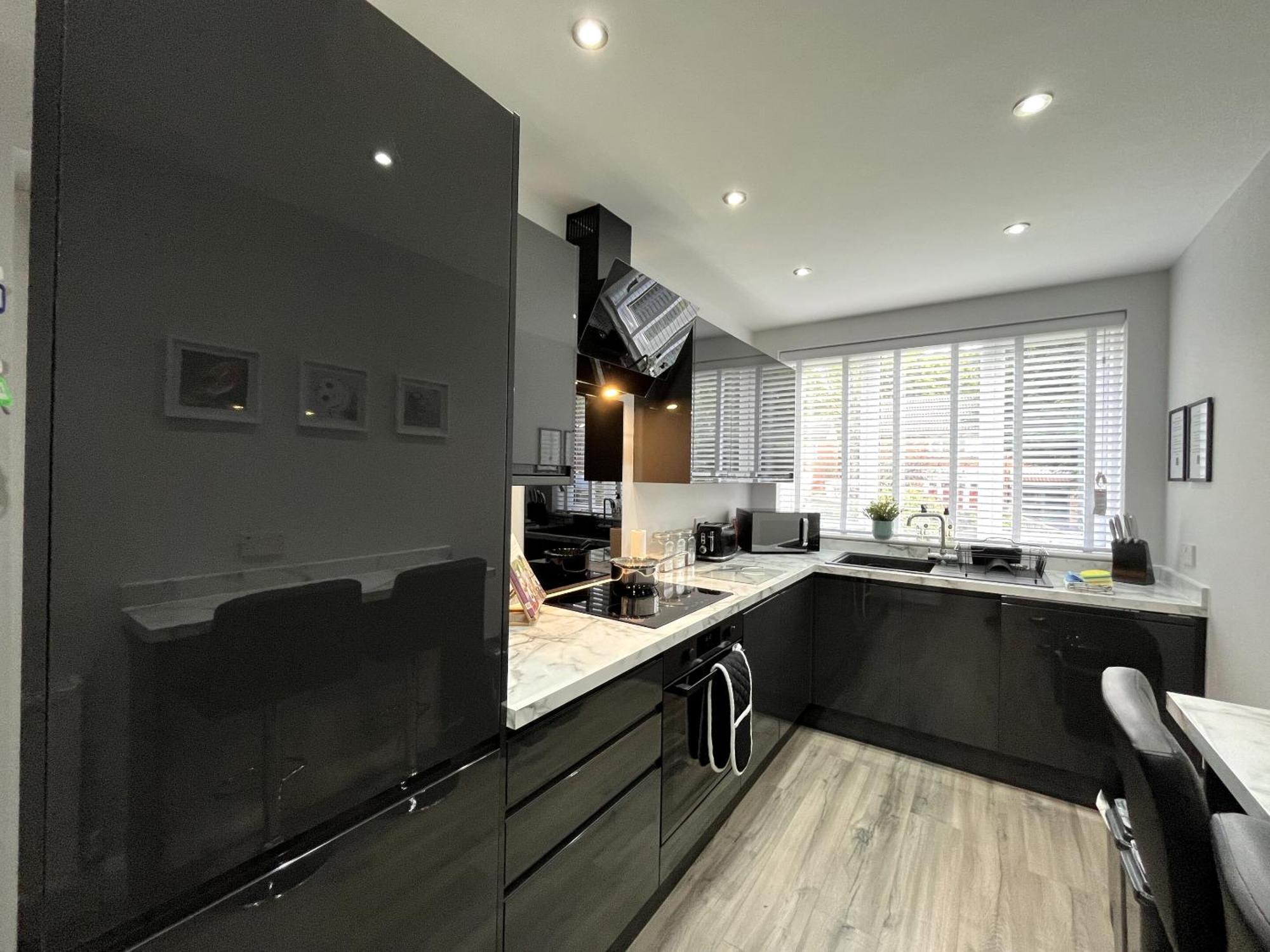 Modern 3-Bed Stay-Away-Home Sleeps 6 Nr Manchester Dış mekan fotoğraf